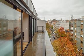 City Center Premium Apartment by Vacationy