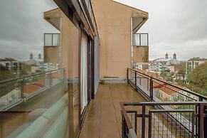 City Center Premium Apartment by Vacationy