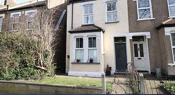 Inviting 3-bed House in Beckenham
