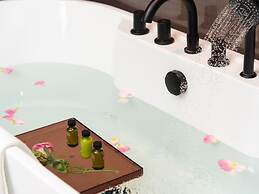 Ramada Encore by Wyndham Guangzhou Jiangnanxi