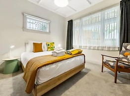 Lovely 3-Bedroom Home With Free Parking