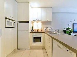 Spacious Apartment In Central Auckland