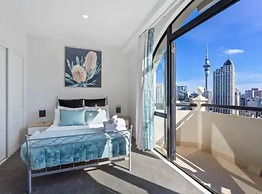 Stunning Sky Tower View Studio Pool And Gym!