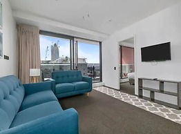 Relaxing Two Bedroom Apt With Balcony!