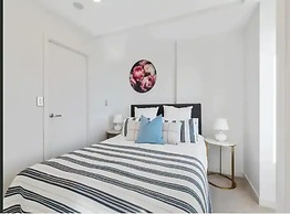 Just Opposite To Sky Tower, 2 Bed 2 Bath In Cbd