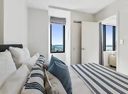 Just Opposite To Sky Tower, 2 Bed 2 Bath In Cbd