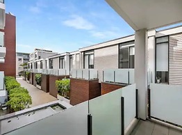 Lovely And Cozy Apartment - Parking, Pool And Gym!