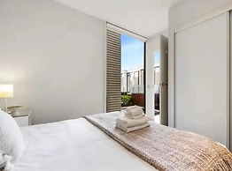 Lovely And Cozy Apartment - Parking, Pool And Gym!