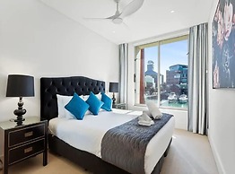 Gorgeous 2 Bedroom - Wynyard Quarter! Free Parking