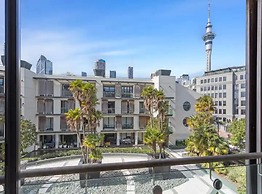 Beautiful Studio In The Viaduct With Free Carpark!