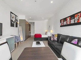 Stunning Spacious Studio In Viaduct Basin