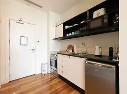 Spacious One Bedroom With Pool And Gym!