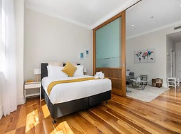 Spacious One Bedroom With Pool And Gym!