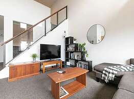 Roomy Loft Two Bedroom Apartment W/ Free Parking!