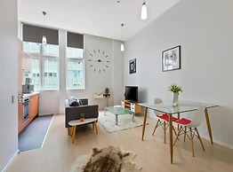 Lively And Stunning Auckland Central Apartment