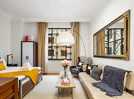 Stylish Studio With Pool And Gym