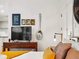 Stylish Studio With Pool And Gym