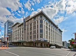 Beautiful And Spacious One Bedroom In Cbd!