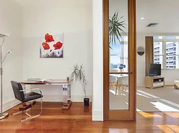 Beautiful And Spacious One Bedroom In Cbd!
