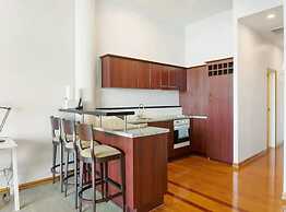 Relaxing Sea Wharf View Apartment