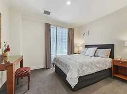 Pool, Gym And Style In The Cbd