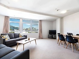 Wonderful Apartment With Free Parking!