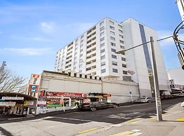 Modern One Bedroom Apartment In Auckland Central