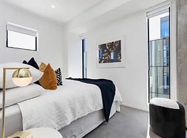 Stunning Modern Two Bedroom - Perfect Location!