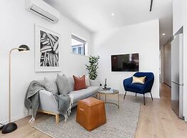 Stunning Modern Two Bedroom - Perfect Location!