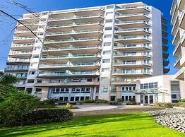 Stunning Three Bedroom Home Near Sky Tower