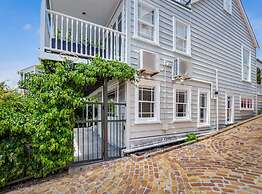 One-Bedroom Parnell Charmer