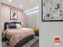 Awesome Apartment W/ Parking!