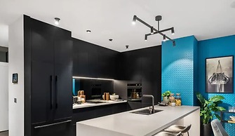 Awesome Apartment W/ Parking!