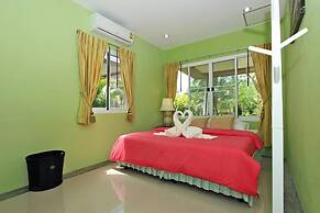 Maikhao Home Garden Bungalow