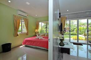 Maikhao Home Garden Bungalow