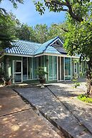 Maikhao Home Garden Bungalow