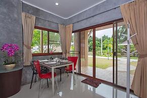 Maikhao Home Garden Bungalow
