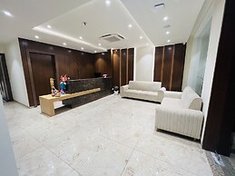 HOTEL THE ROYAL VISTA