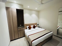 HOTEL THE ROYAL VISTA