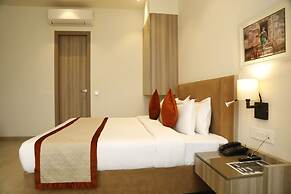 HOTEL THE ROYAL VISTA