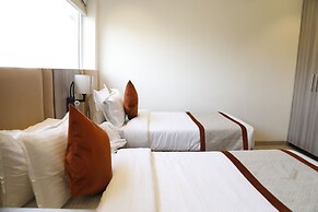 HOTEL THE ROYAL VISTA