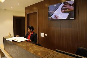 HOTEL THE ROYAL VISTA