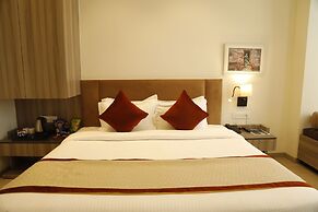 HOTEL THE ROYAL VISTA