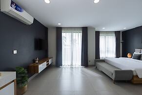 SS Hotel & Residence