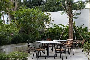 SS Hotel & Residence