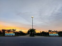 MARINA SEASIDE BOUTIQUE HOTEL