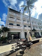 MARINA SEASIDE BOUTIQUE HOTEL