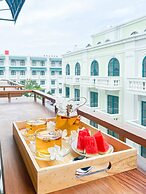 MARINA SEASIDE BOUTIQUE HOTEL