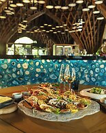 MARINA SEASIDE BOUTIQUE HOTEL