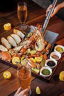 MARINA SEASIDE BOUTIQUE HOTEL